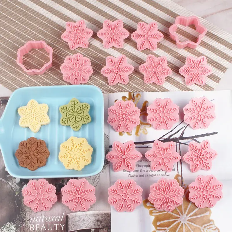9Pcs Snowflake Shape Biscuit Mold Christmas Cookie Cutter Molds Embossers Icing Cookie Pastry Mould Household Baking Tools