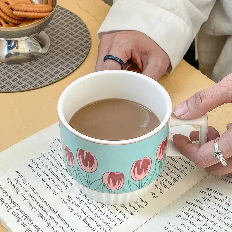 1Pcs Ceramic Mug Tulip Flower Cup Lovely Maiden Sense Water Cup Couple Style Coffee Cup Kitchen Drinkware Creative Mugs Cute