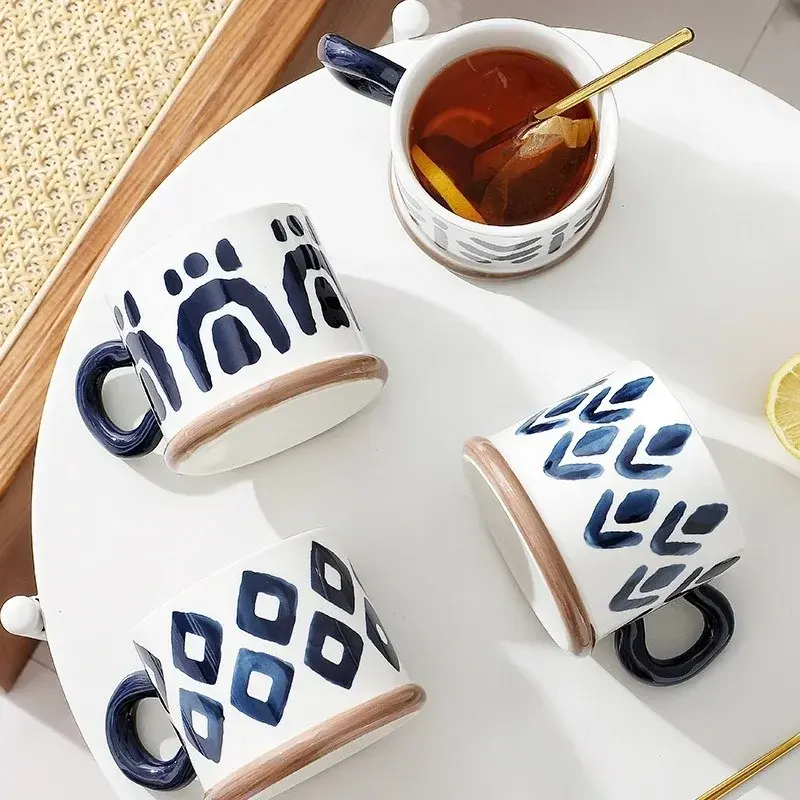 Japan Style Ceramic Hand-painted Underglaze Color Mug Large Capacity 400ML Coffee Cup Water Cup Tea cup Breakfast  Drinkware