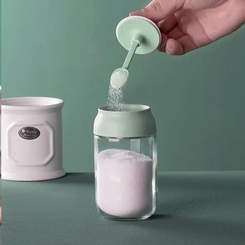 2pcs 250ML Oil Bottle Moisture-proof with Lid Spoon Pepper Jar Salt Shaker Combination Glass Kitchen Dining Seasoning Bottle