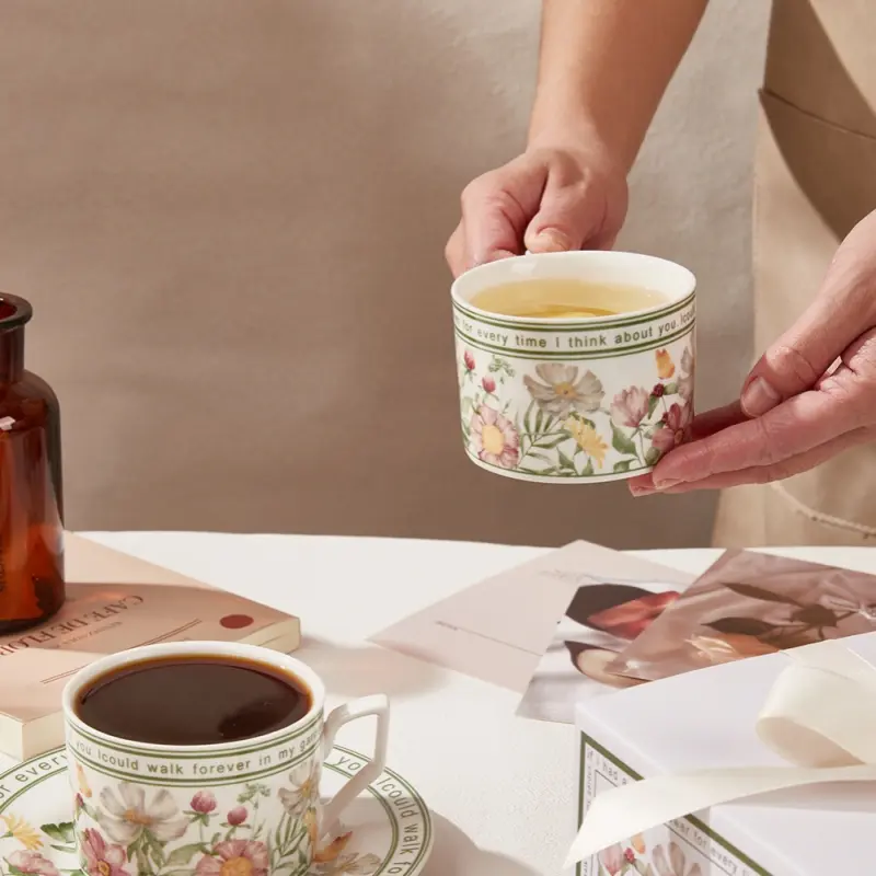 French Retro Style Coffee Cup and Saucer Gift Box Set Afternoon Tea Cup with Saucers Special Tableware High-end Ceramic Cup