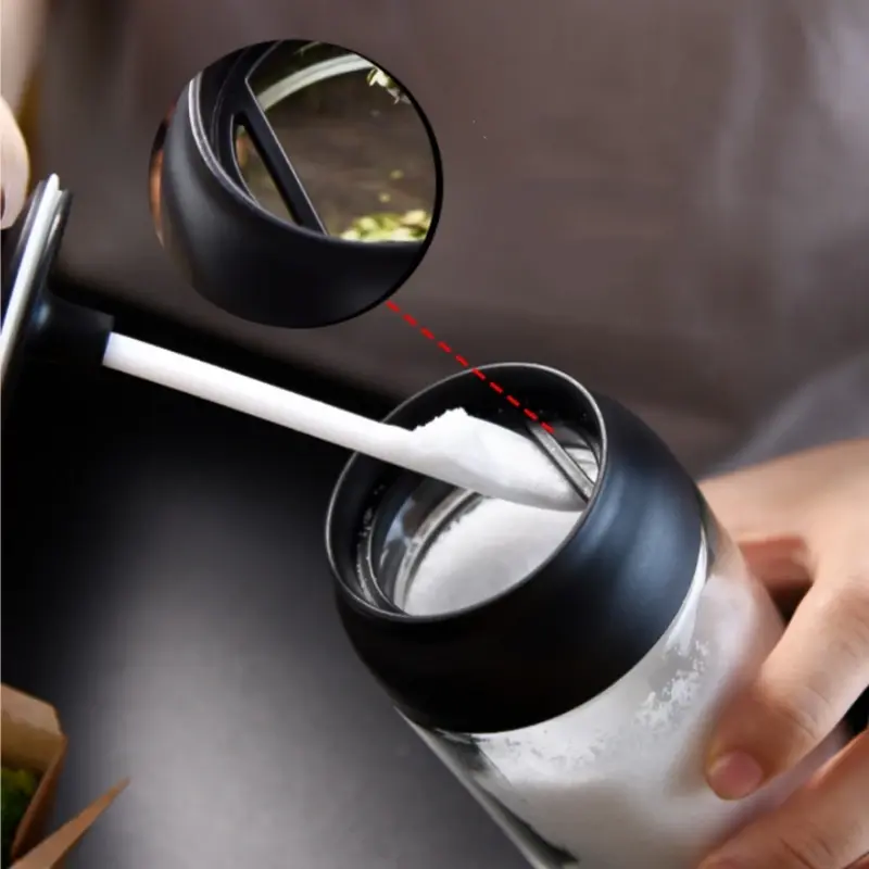 250ML Oil Bottle Moisture-proof with Lid Spoon Pepper Jar Salt Shaker Multi-purpose Combination Glass Kitchen Seasoning Bottle