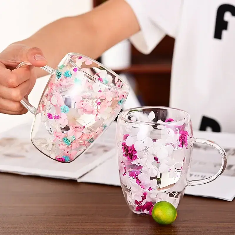 350ml Double Wall Clear Glass Cup with Handle Dried Flower Decorated Coffee Milk Mug Double Insulated Glass Cup for Hot Cold