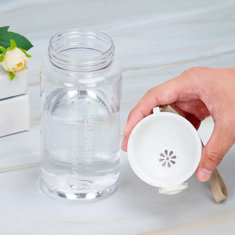 550ml Sports Water Bottle, Large-Capacity Transparent Scale Cup with Straight Drinking Bouncing Lid Outdoor Portable Kettle