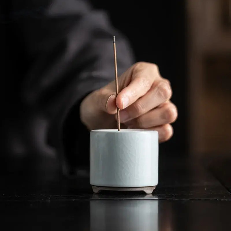 Ceramic Incense Burner Retro Handmade Crackle Incense Holder Tripodia Mist Smoking Steamers Decor Censer For Indoor Household