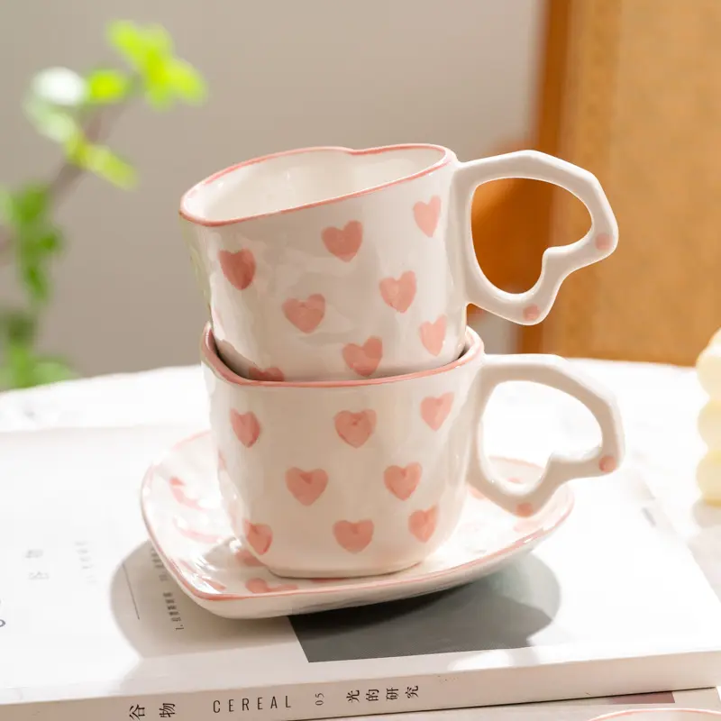 Novelty Hand Painted Love Mug Creative Heart Handle Water Cup Ceramic Milk Cup Lovely Pink Handmade Coffee Cup breakfast cup
