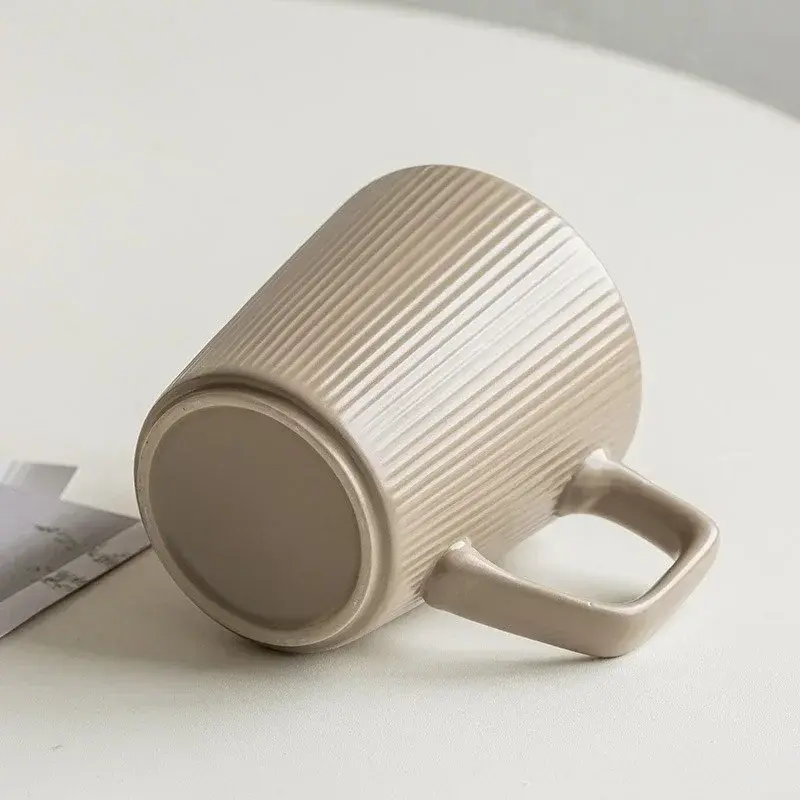 500ml Nordic Ceramic Mug Matte Relief Milk Coffee Cup with Handle Home Office Practical Water Cup Solid Color Striped Shape