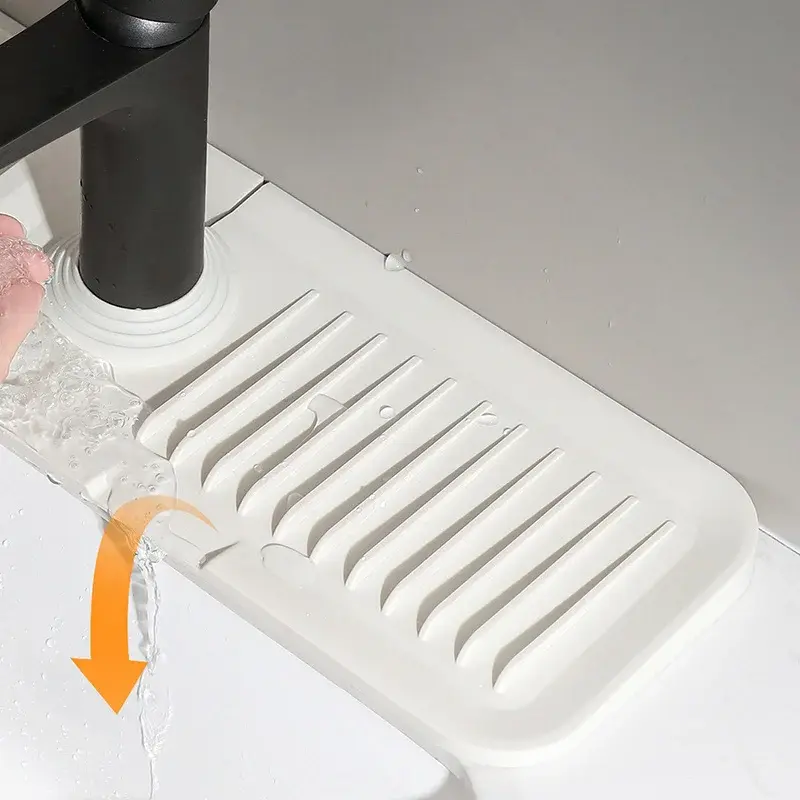 Kitchen Silicone Splash Pad Sink Faucet Splash Catcher Countertop Drainage Drying Mats Protector Mat Draining Pad Kitchen Gadget