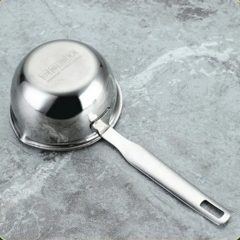 304 Stainless Steel Mini Milk Pot Skillet Wooden Handle Steel Handle Oil Pouring Pan with Scale Butter Melting Pan Kitchen Tool