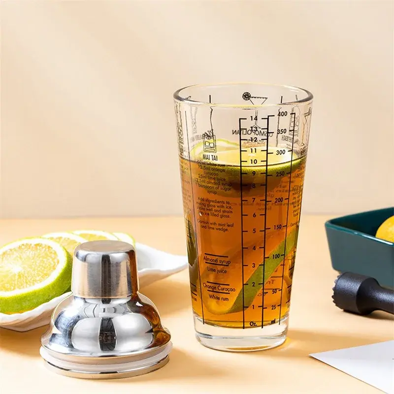Glass Cocktail Shaker Hand Shaker Cup with Scales 400/600ML Metallic Steel Lid & Strainer Milk Tea Wine Drink Shaker Mixer Bar