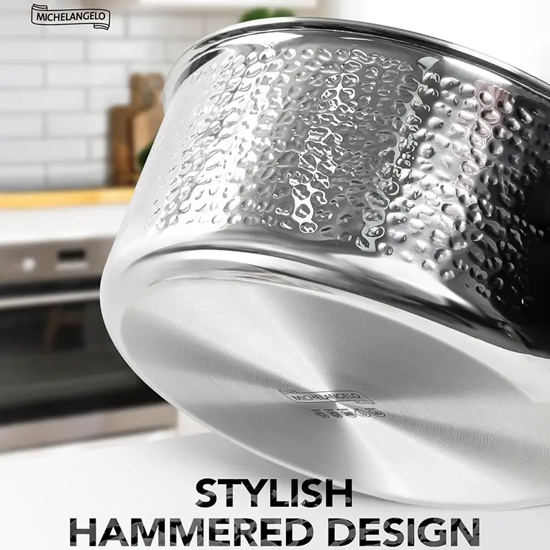 MICHELANGELO Triply Stainless Steel Stock Pot with Lid Luxury Hammered Non-stick pan 6Quart Pot Golden Handle Induction Stockpot