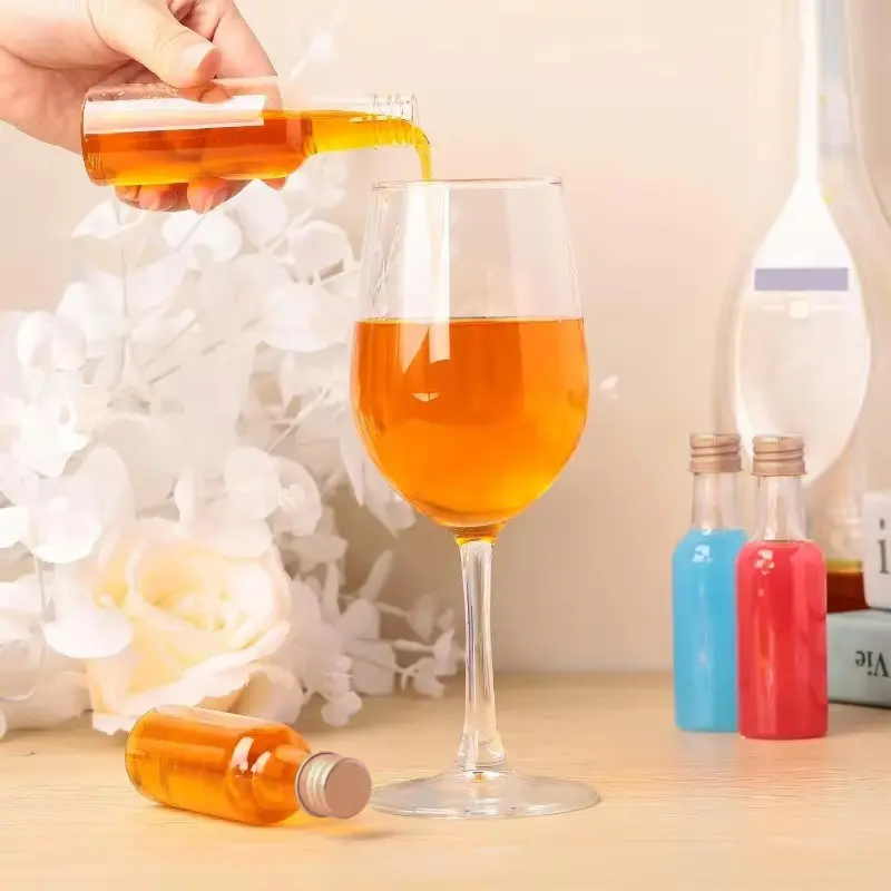 10/30/50/100Pcs Mini Liquor Bottles Set 1.7oz Plastic Spirit Bottles Silver/Gold Caps Bottles for Christmas Decorative Bottle