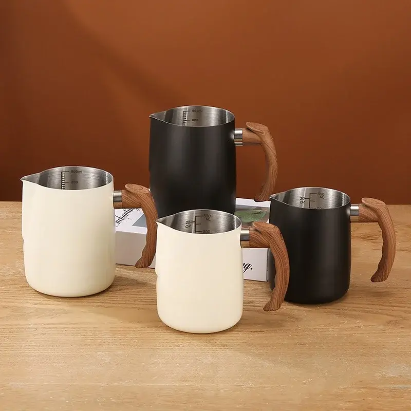 304 Stainless Steel Coffee Milk Frothing Pitcher Jug 600/900ML Latte Steam Coffee Pot With Scale Wooden Handle Latte Coffee Cup