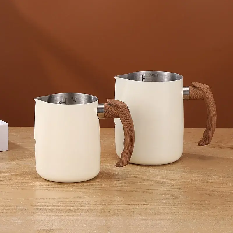 304 Stainless Steel Coffee Milk Frothing Pitcher Jug 600/900ML Latte Steam Coffee Pot With Scale Wooden Handle Latte Coffee Cup