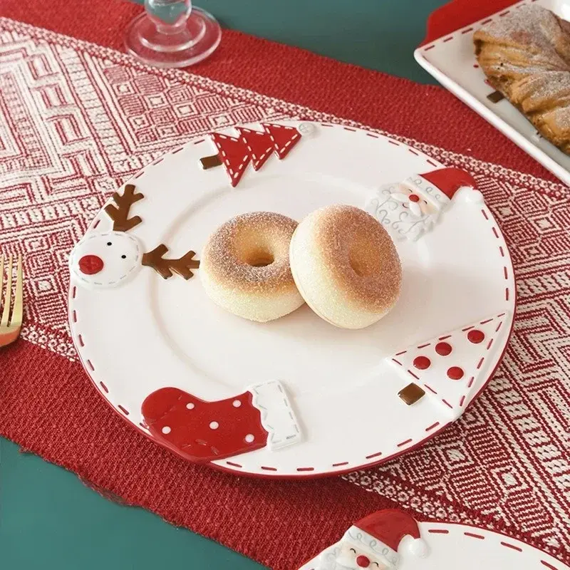 Nordic Ceramics Plate Christmas Gift Santa Claus Embossed Dishes Dessert Plate Western Plate Cake Dessert Plate Home Tableware
