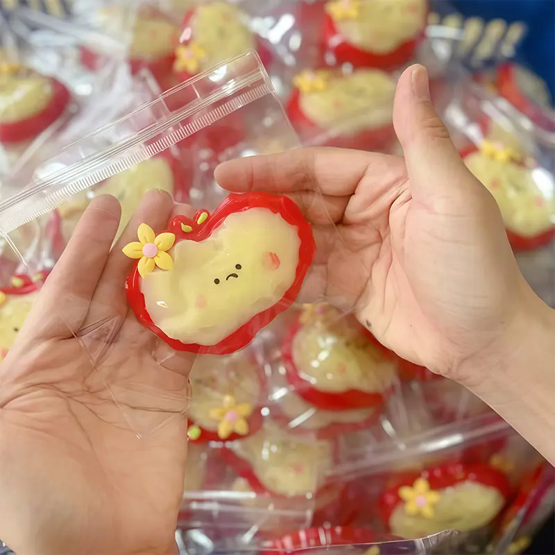 Fun Cute Cream Red Apple Pinching Slow Rebound Stress Relieving Crystal Mud for Children's Sensory Anxiety Relaxation Pinching