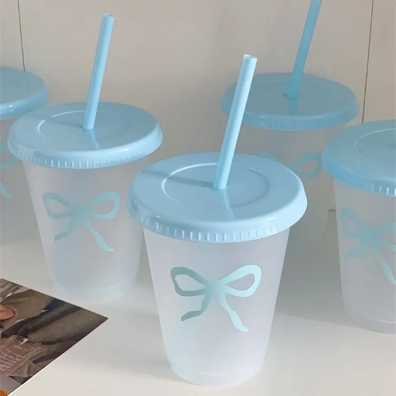 Kawaii Water Bottle Aesthetic Tumbler For Ice Coffee Juice Tea Cute Bowknot Plastic Cups With Straw Lid Portable Drinking Bottle