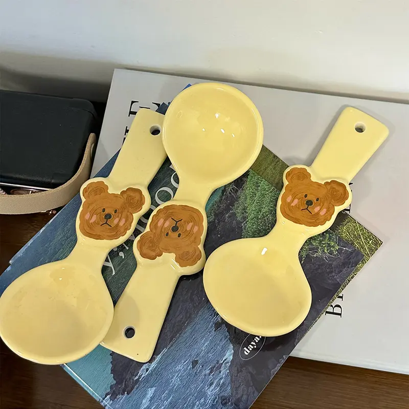 Kawaii Bear Soup Spoon For Kids Girl Cute Cartoon Ceramic Korean Ice Cream Hand Painted Dessert Rice Spoon Kitchen Tableware