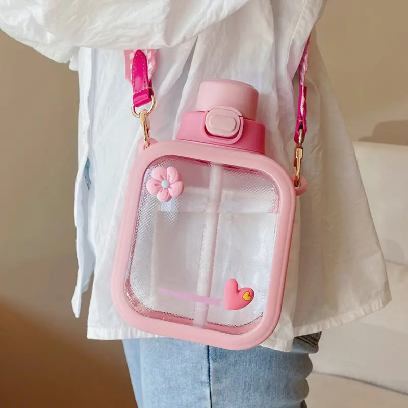 700ml Kawaii Flat Water Bottle With Straw Strap Plastic Milk Tea Juice Portable Drink Bottle Kettle BPA Free Gift For Girl Kids