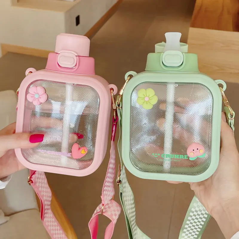 700ml Kawaii Flat Water Bottle With Straw Strap Plastic Milk Tea Juice Portable Drink Bottle Kettle BPA Free Gift For Girl Kids