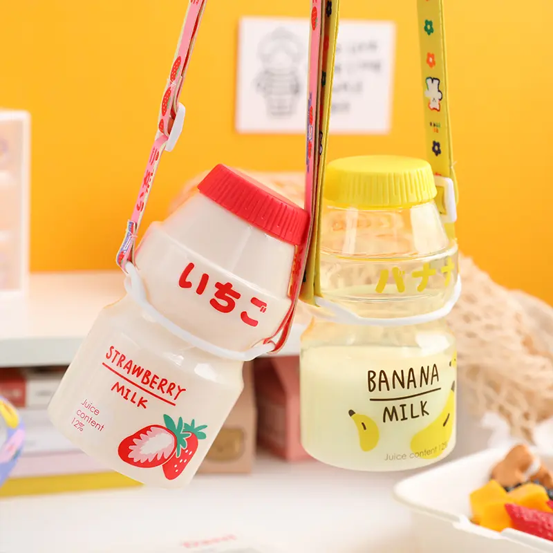 Ins 480ml Cute Fruit Water Bottle BPA Free Fashion Strawberry Milk Water Bottles Portable Heat Resistant Plastic Drinking Cups