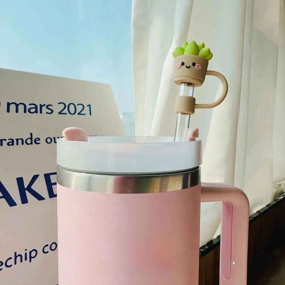 Cute Straw Covers Cap Kawaii Silicone Straw Toppers For Stanley Cup 40 oz Leak-Proof Dust Proof Straws Cover Tumbler Accessories