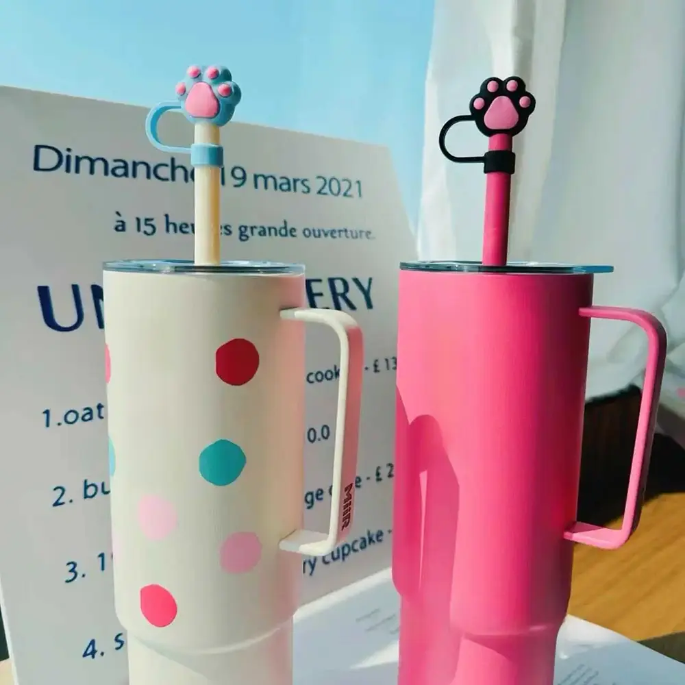 Cute Cat Claw Straw Cover Cap For Stanley Cup 40 oz Tumbler Accessories Kawaii Silicone Straw Topper Tips Cover For 10mm Straws