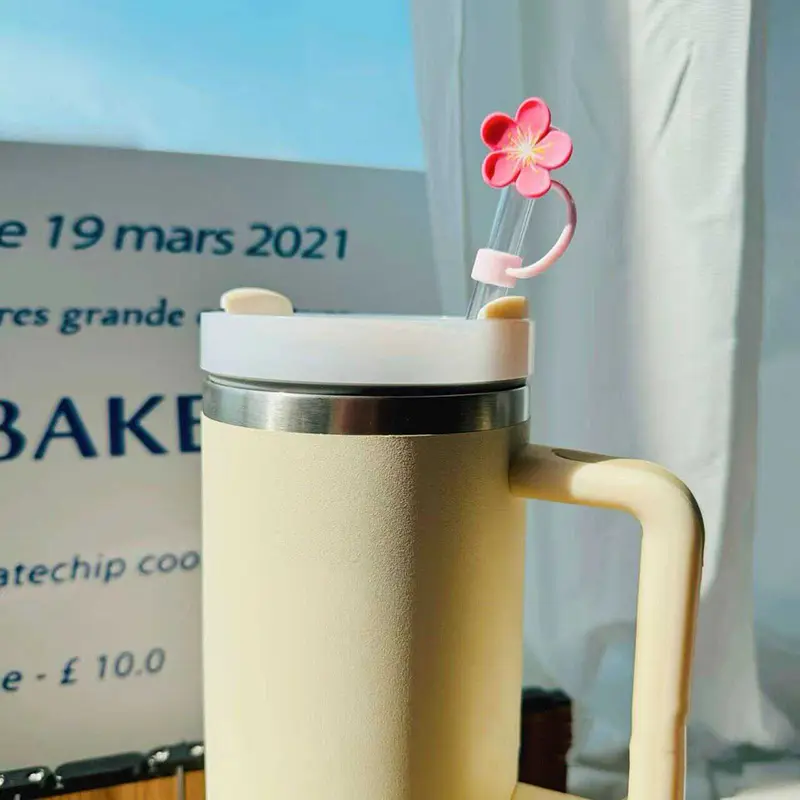 Cute Flower Straw Topper For Stanley Cup 40oz Tumbler Accessories Kawaii Silicone Straw Cover Cap Protector Cap For 10mm Straws
