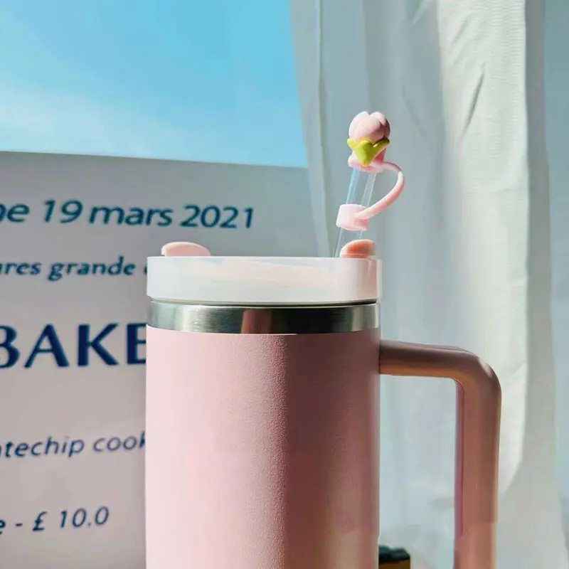 Cute Flower Straw Topper For Stanley Cup 40oz Tumbler Accessories Kawaii Silicone Straw Cover Cap Protector Cap For 10mm Straws
