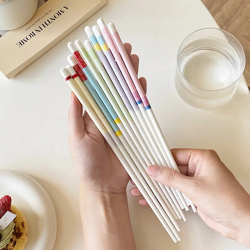Kawaii Macaroon Color Chinese Chopsticks Spoon 5 Pairs/ Set Cute Korean Chopstick With Gift Box Kids Adult Kitchen Accessories