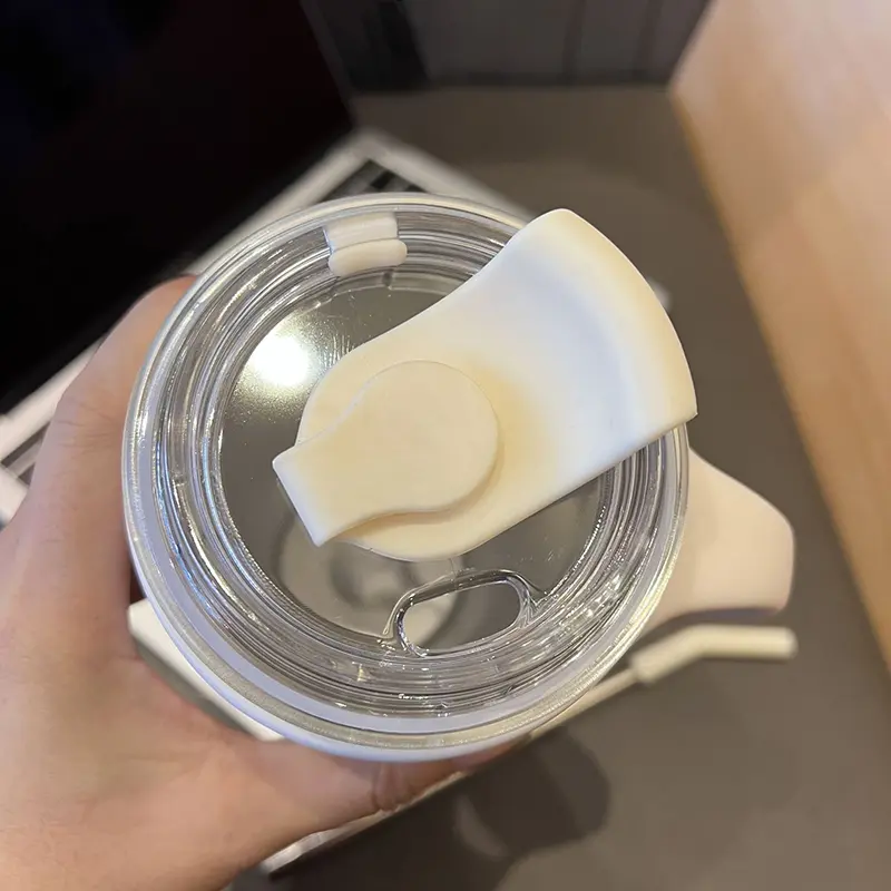Cute Tumbler Thermos Mug For Coffee Tea Juice 650ml Sainless Steel Thermal Cup With Handle Straw Car Cup Gym Water Bottle Gift