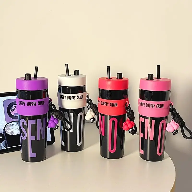 900ml Cute Water Bottle Sport Plastic Water Bottle With Straw Large Outdoor Simple Car Portable Gym Juice Drinking Water Cup