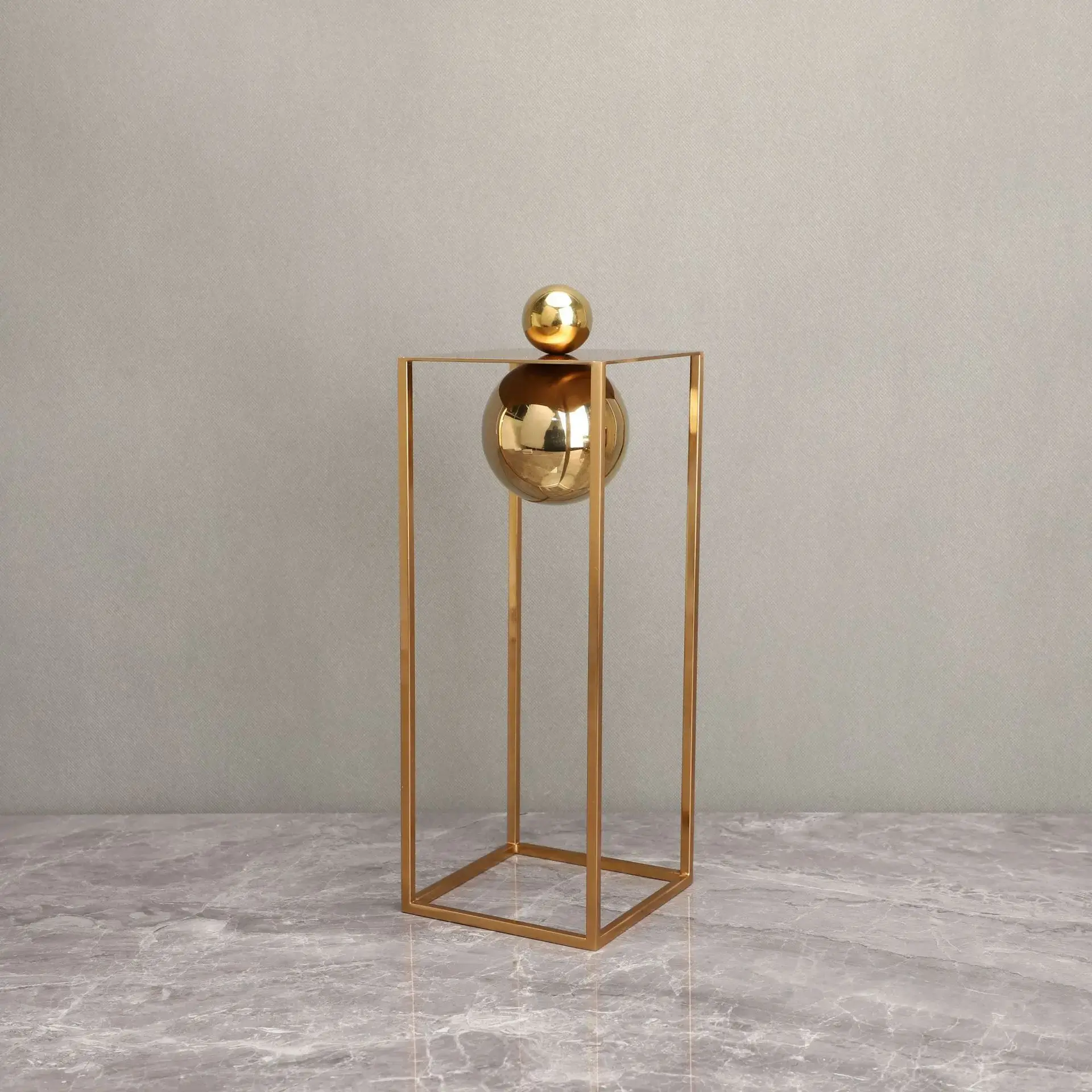 Golden Photo Frame Spherical Ornaments Metal Crafts Geometric Box Abstract Sculpture Metal Decorative Ornaments Home Decoration