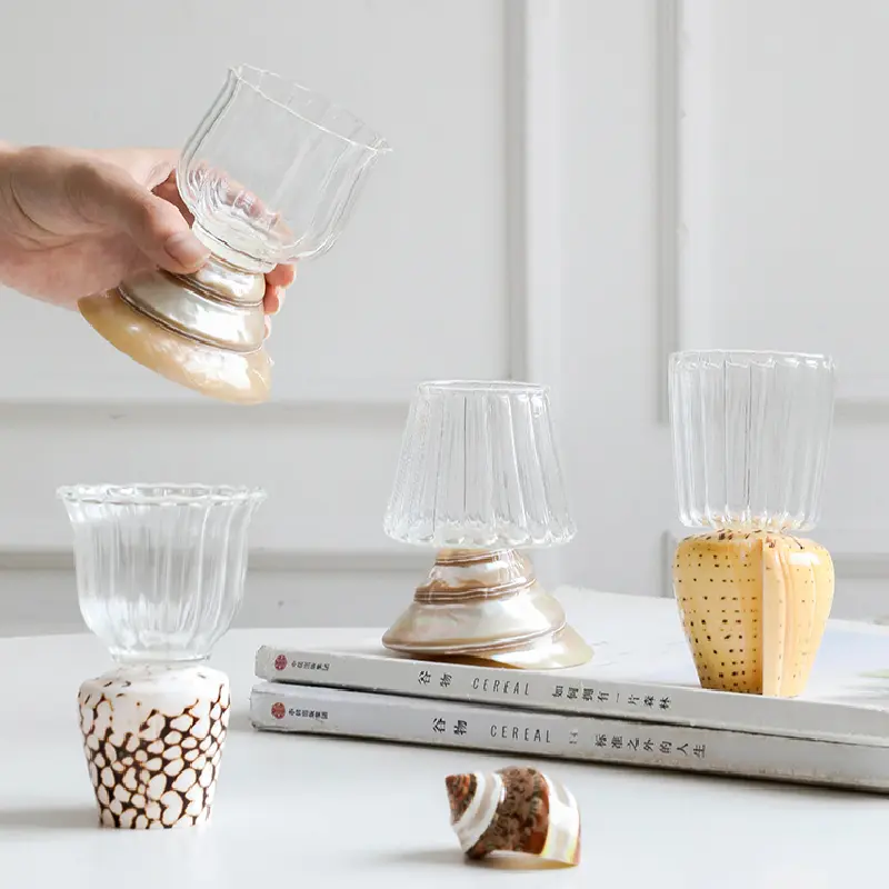 Natural Conch Shells Glass Cups French Wine Glasses Fruit Juice Cups Coffee Mugs Breakfast Milk Mugs Glass Shell Base Mugs 180ML