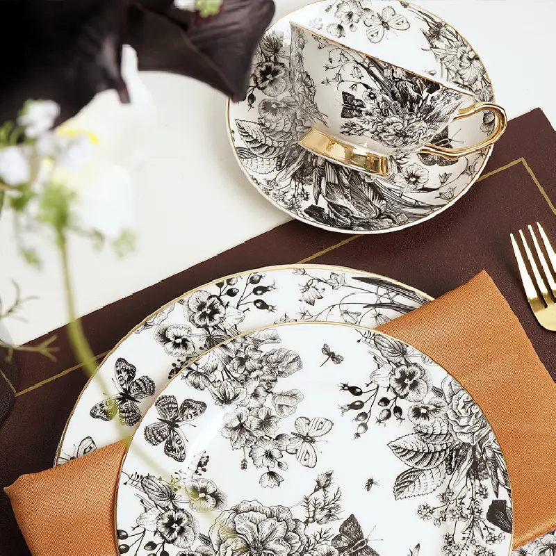 European-style High-grade Bone China Coffee Cups and Saucers Exquisite Round Ceramic Plates Birthday Gifts with Gift Cups