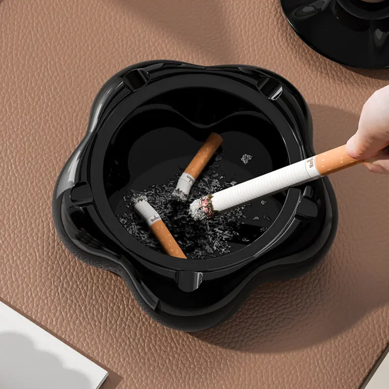 Flower Shaped Ceramic Ashtray with Lid Anti Fly Bedroom Office Decoration Home Living Room Black Ceramic Ashtray Decoration