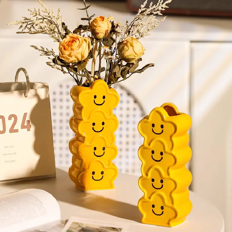 Smiling Ceramic Vase Dried Flower Flower Arrangement Accessories Creative Desktop Mini Vase Ornaments Living Room Decoration