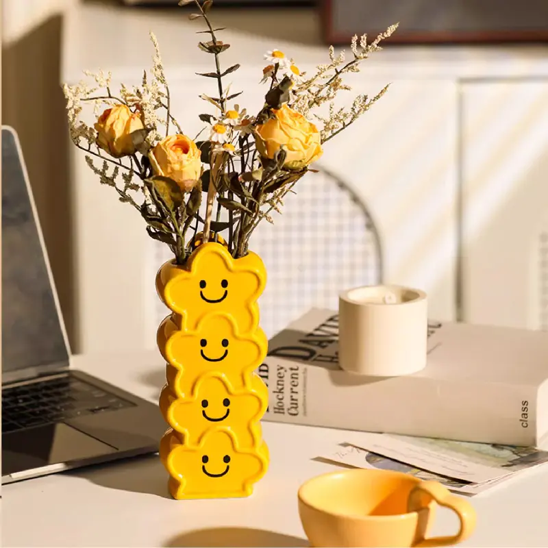 Smiling Ceramic Vase Dried Flower Flower Arrangement Accessories Creative Desktop Mini Vase Ornaments Living Room Decoration