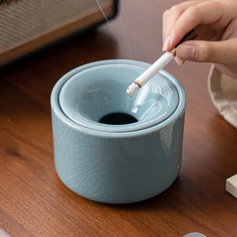 Funnel Ceramic Ashtray Office Desktop Windproof Fly Ash Ashtray Creative Home Decoration Cigar Cigarette Ashtray Storage Box
