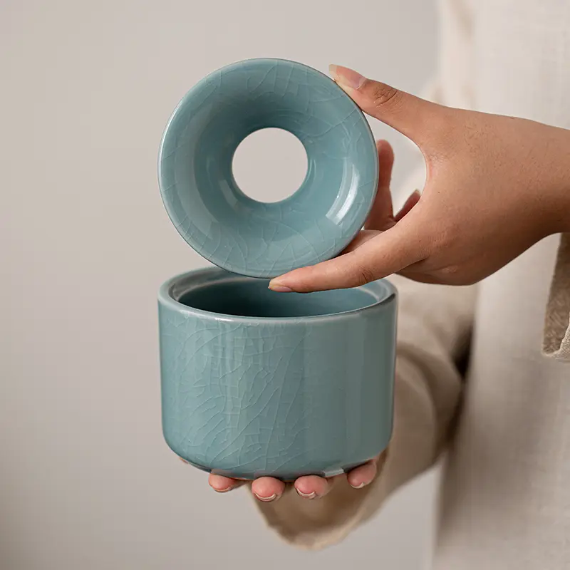 Funnel Ceramic Ashtray Office Desktop Windproof Fly Ash Ashtray Creative Home Decoration Cigar Cigarette Ashtray Storage Box