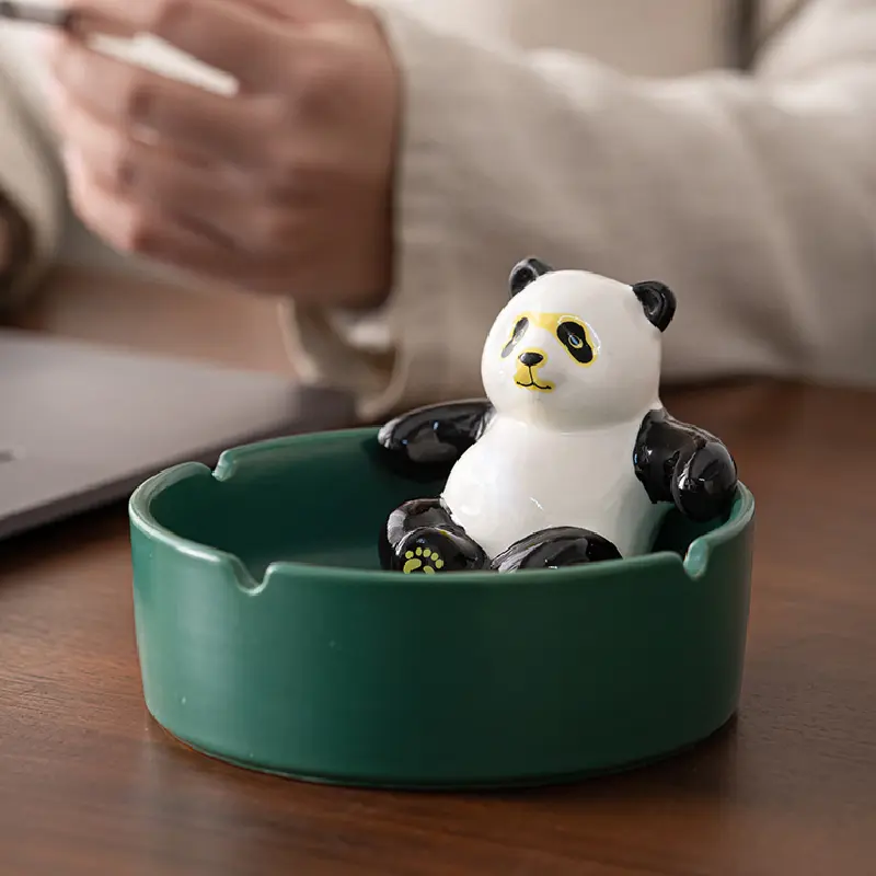 Creative Panda Ashtray Cute Animal Household Ashtray Office Senior Sense of Luxury Cigar Home Living Room Decoration Accessories