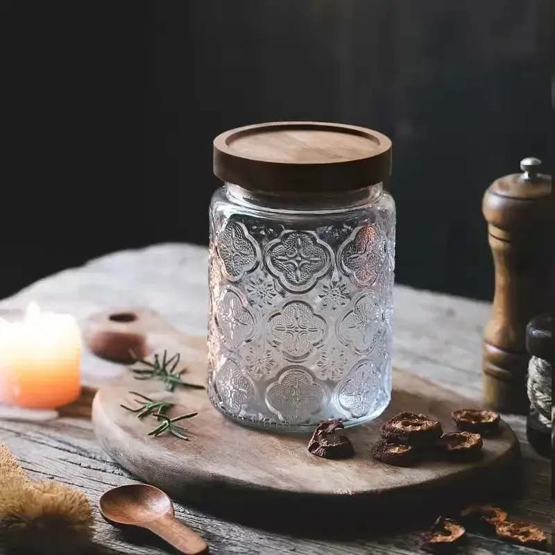 Household Embossed Candy Bottle Snack Storage Jar Food Storage Glass Sealed Bottle Round Wooden Lid Tea Jar Glass Container