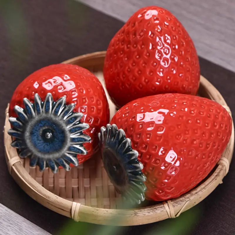 Mini Ceramic Tea Jar Creative Strawberry Tea Jar Ceramic Simulation Strawberry Sealed Jar Wedding Gift Tea Set Accessories
