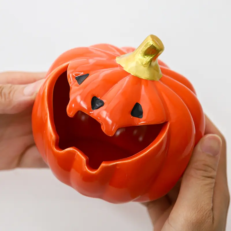 American Creative Pumpkin Head Cute Halloween Ashtray Home Living Room Fly Ash-proof American Ornaments Ceramic Pumpkin Ashtray
