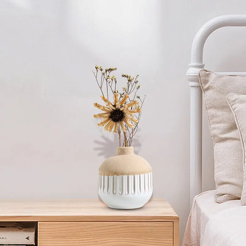 Creative Mini Flower Arrangement Ceramic Vase Aromatherapy Bottle Crafts Ornaments Ceramic Vase Countertop Aesthetic Decoration