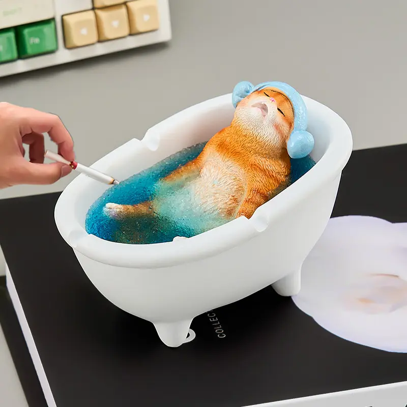 Creative Cat Toilet Ashtray Simulation Animal Ashtray with Cover Dust-proof Flying Table Decoration To Send Boyfriend Gifts