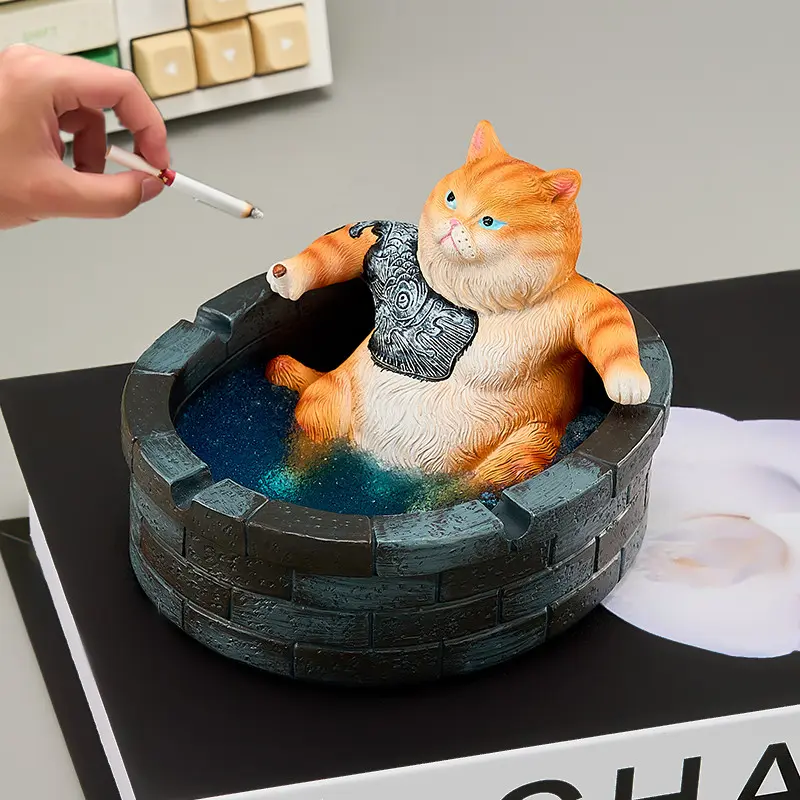 Creative Cat Toilet Ashtray Simulation Animal Ashtray with Cover Dust-proof Flying Table Decoration To Send Boyfriend Gifts