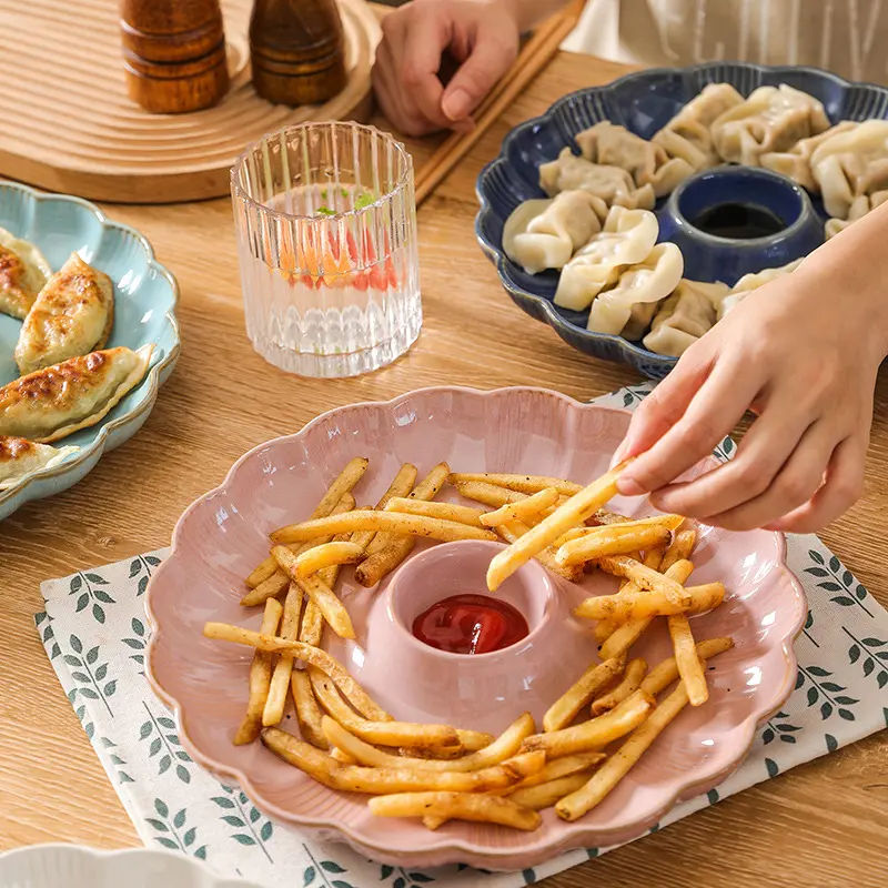 Flower Shape Dumpling Plate Ceramic Snack Platter with Dipping Dish Household Fruit Salad Disc Japanese Tableware