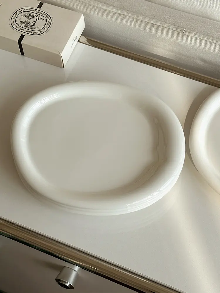 White Ceramic Breakfast Plate Creative Irregular Simple Western Food Plate Solid Color Salad Cake Plate