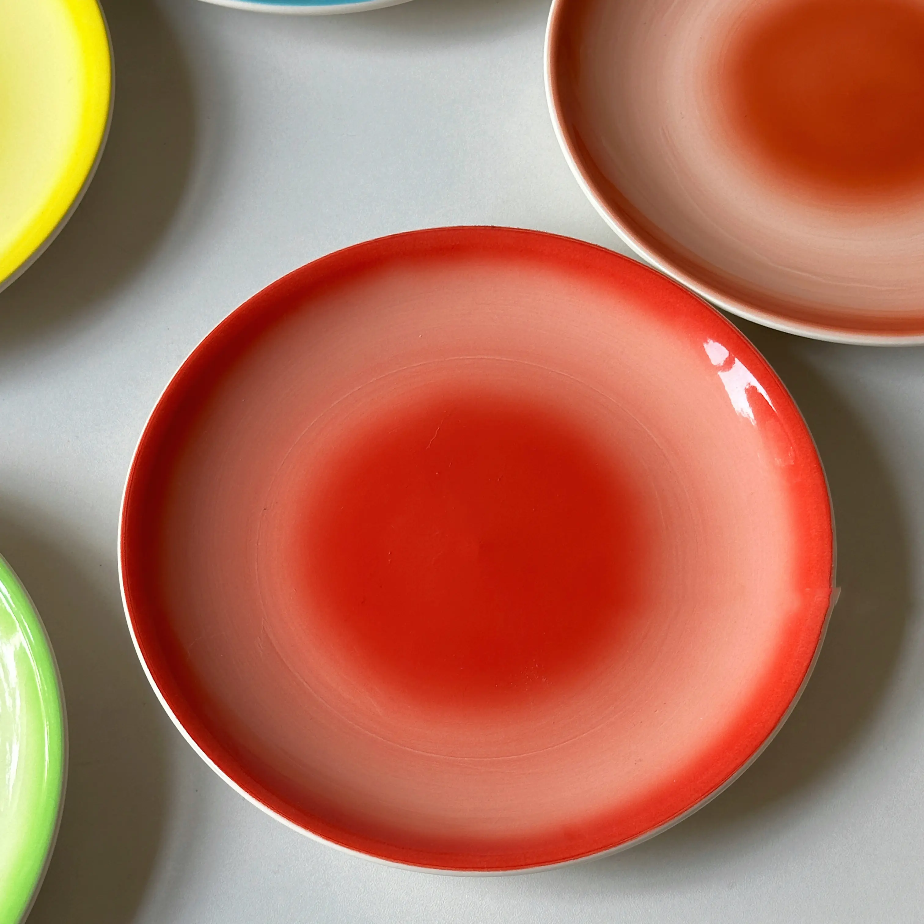 Gradient Coloured Ceramic Plates High Quality Dessert Cake Round Plate Exquisite Kiln Transformed Dinner Plates Tableware